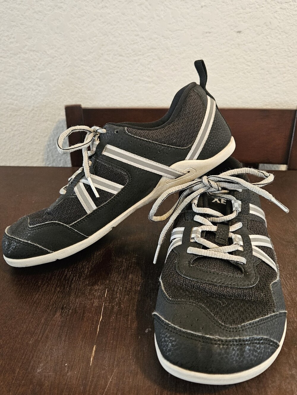 Xero Prio All Day Minimalist Barefoot Running Shoes Womens 8 Black White